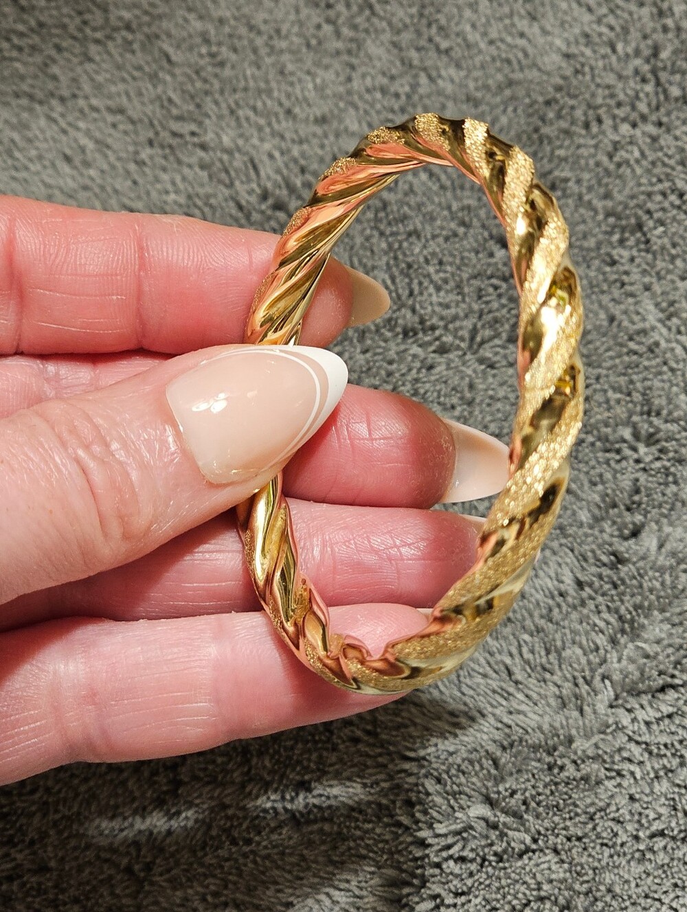 Vintage House of Bangles (HOB) 14K Twisted Diamond-Cut Bangle Bracelet 12.7g
